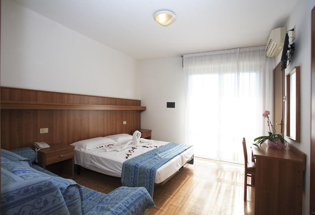 Hotel Aspe Bibione Buitenkant foto