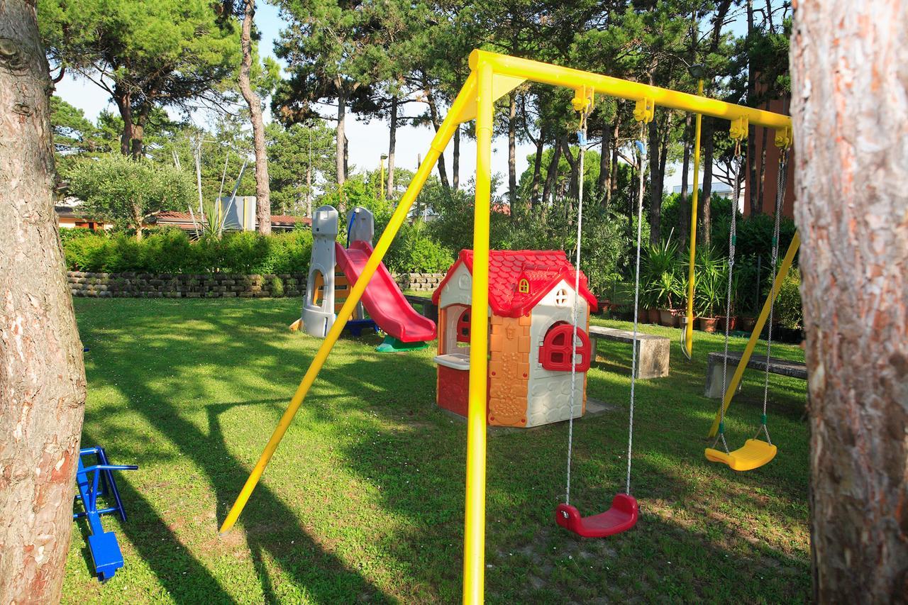 Hotel Aspe Bibione Buitenkant foto